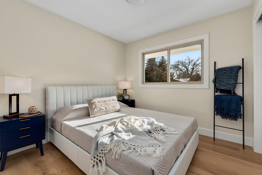 Potential buyers want to see the bedroom clean and inviting.